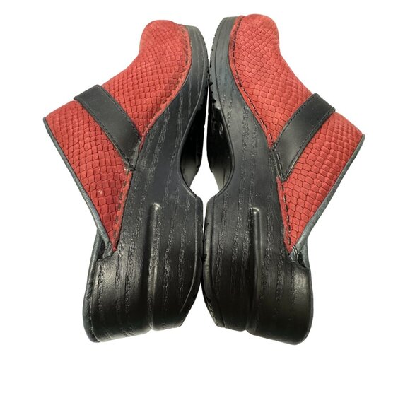Dansko Shandi Clogs Womens EU 40 US 9.5-10 Red Leather Snake Print Slide On Shoe - Picture 5 of 13
